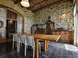 Lovely Farmhouse With Private Pool in Terrou