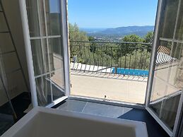 Villa in Grasse With Private Pool