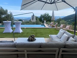 Villa in Grasse With Private Pool