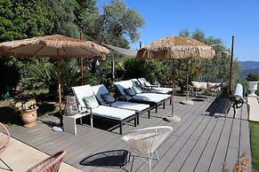Villa in Grasse With Private Pool