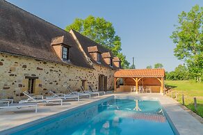 Pool Escape in Saint-laurent