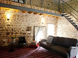 Beautiful Farmhouse in Braize With Private Garden