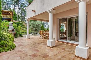 Villa in Le Muy With Private Pool & Forest