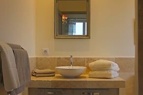 Mas in Eygalieres With Heated Pool