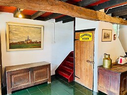 Spacious Farmhouse near Forest in Stramproy