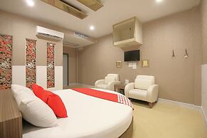 OYO 1002 Pinklao Resort