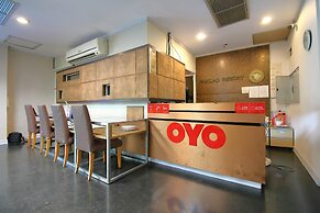 OYO 1002 Pinklao Resort