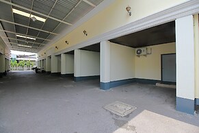 OYO 1002 Pinklao Resort