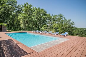 Dordogne Poolside Escape