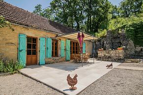 Dordogne Poolside Escape