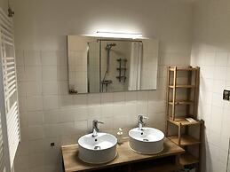 Cosy Holiday Home on Lake Veere