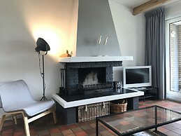 Cosy Holiday Home on Lake Veere