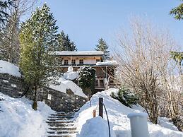 Idyllic Chalet in Kaprun near Ski Area