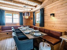 Idyllic Chalet in Kaprun near Ski Area