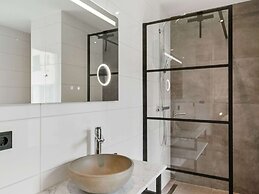 Home for Family & Pets