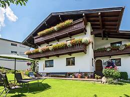 Apartment in Fugen Near the ski Area