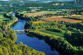 Cahors Countryside Retreat