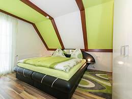 Holiday Apartment in Tropolach Near Pressegger See