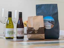 Luxurious Apartment in Koudekerke With Parking