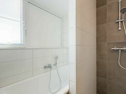 Luxurious Apartment in Koudekerke With Parking