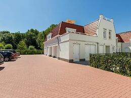 Luxurious Apartment in Koudekerke With Parking