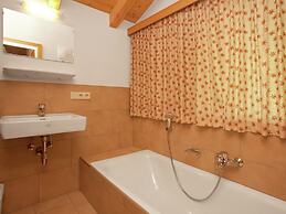 Luxurious Chalet in Pinzgau With Pool