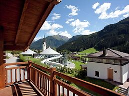 Luxurious Chalet in Pinzgau With Pool