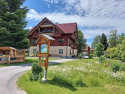 Renovated Holiday Home in the Mountains