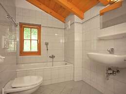 Quiet Chalet With Sauna in Konigsleiten