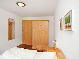 Quiet Chalet With Sauna in Konigsleiten