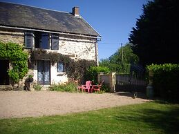 Peaceful Getaway in Teilhet