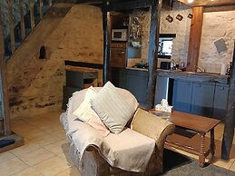 Peaceful Getaway in Teilhet