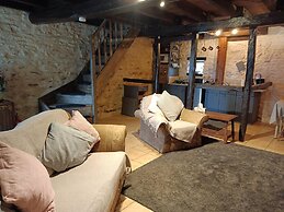 Peaceful Getaway in Teilhet