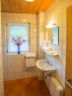 Chalet in Annaberg-lungotz With a Community Pool