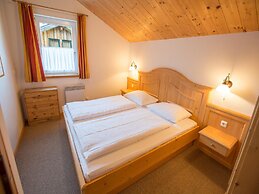 Chalet in Annaberg-lungotz With a Community Pool