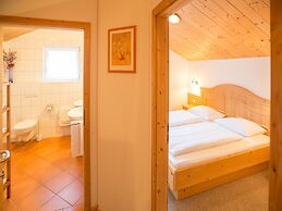Chalet in Annaberg-lungotz With a Community Pool