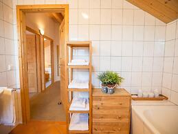 Chalet in Annaberg-lungotz With a Community Pool