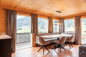 Chalet in Annaberg-lungotz With a Community Pool