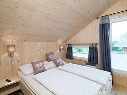 Luxurious Chalet in Sankt Georgen ob Murau with Hot Tub