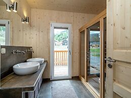 Luxurious Chalet in Sankt Georgen ob Murau with Hot Tub