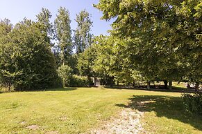 Cottage in Chaleix Near Forest and Lake