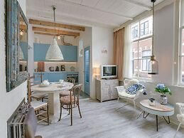 Picturesque Fisherman's House in Scheveningen near Shops