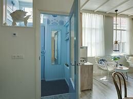 Picturesque Fisherman's House in Scheveningen near Shops