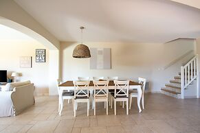 Holiday Home in Le Plan-de-la-tour With Pool