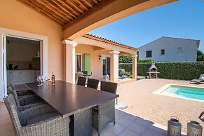 Holiday Home in Le Plan-de-la-tour With Pool