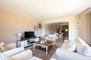 Holiday Home in Le Plan-de-la-tour With Pool