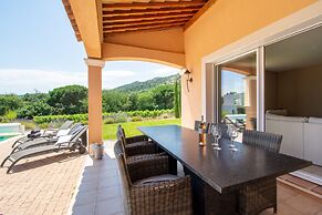 Holiday Home in Le Plan-de-la-tour With Pool