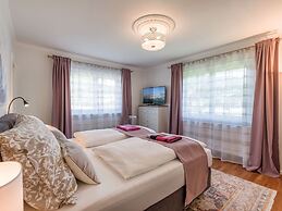 Holiday Flat in the Centre of Soll With Pool