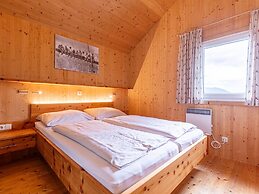 Luxurious Chalet in Sankt Georgen ob Murau with Hot Tub