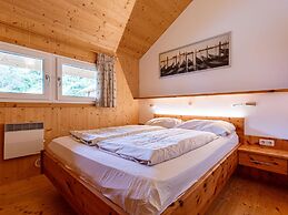 Luxurious Chalet in Sankt Georgen ob Murau with Hot Tub